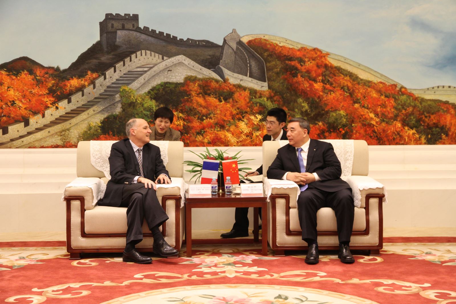 EMC易倍(中国区)体育官方网站