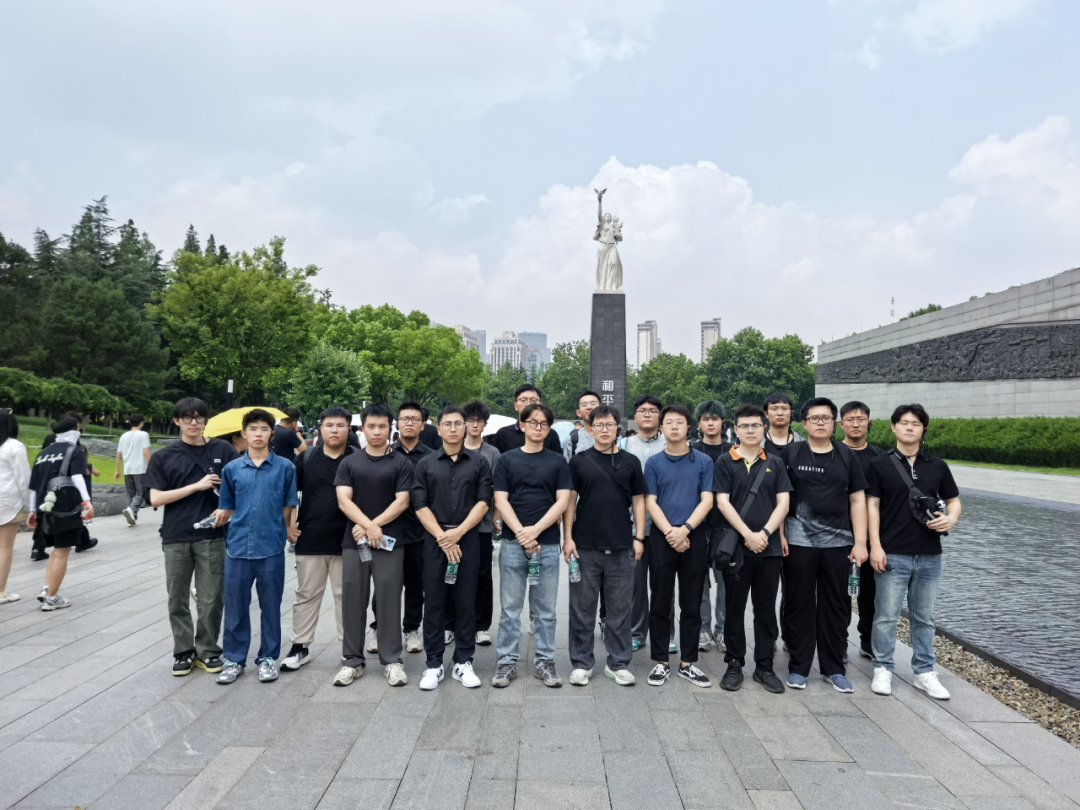 20250806092344834729